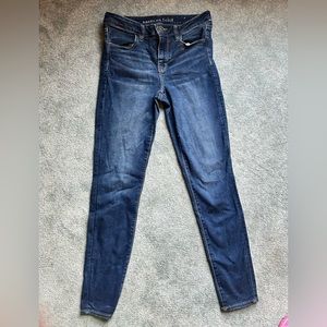 Size 10 next level stretch American Eagle Skinny jeans.